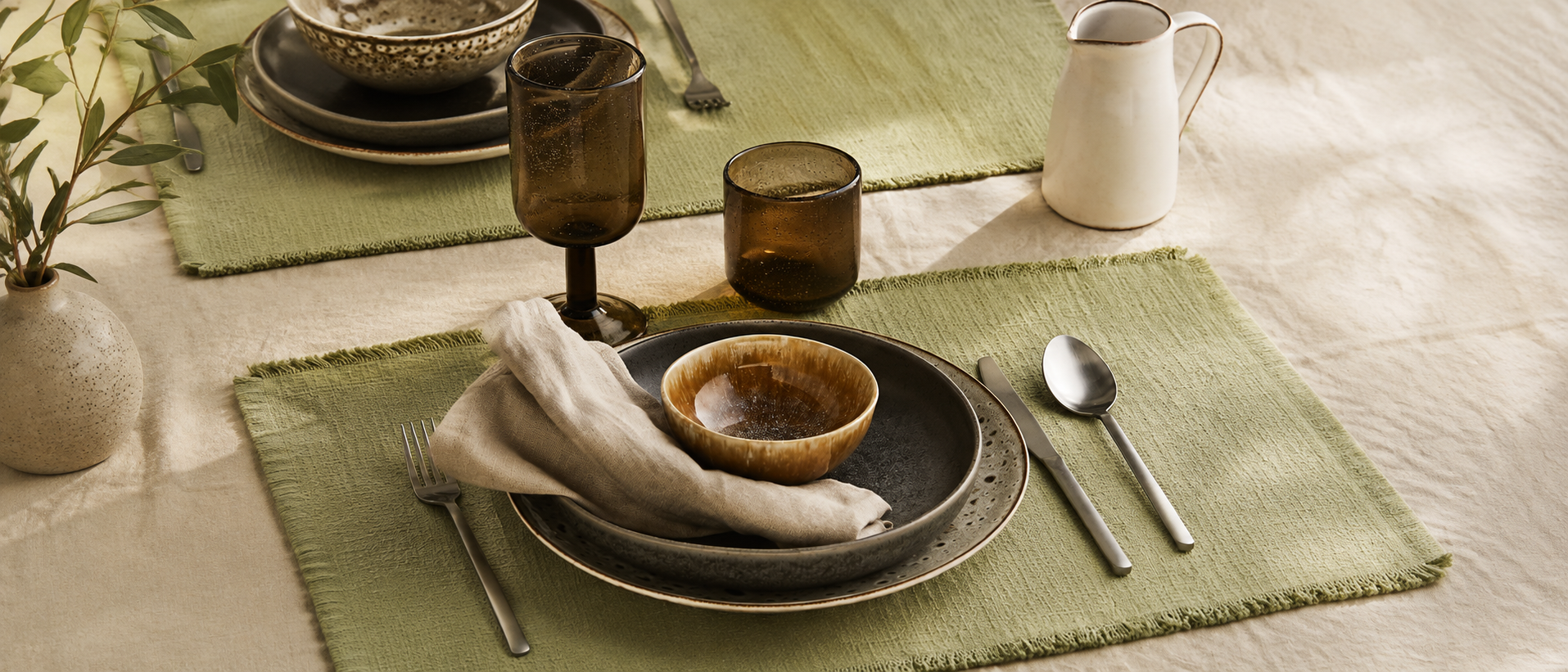 Tableware used in an everyday dining setting